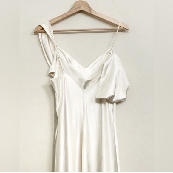 NWT Reformation Ronda One ShoulderAsymmetrical Neckline Silk Dress Ivory Sz 8 - Picture 9 of 16